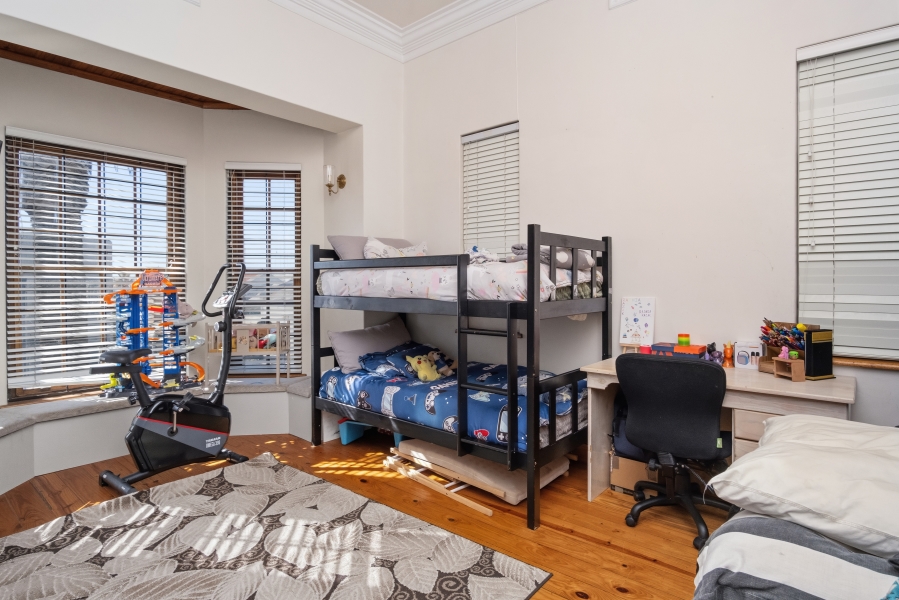 8 Bedroom Property for Sale in Walmer Estate Western Cape